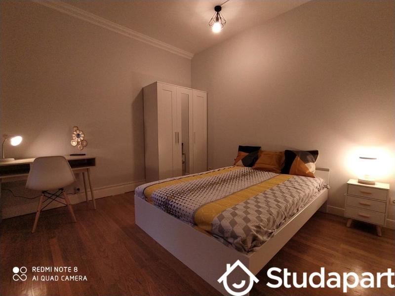 Chambre - 11 m² - 1 pièce