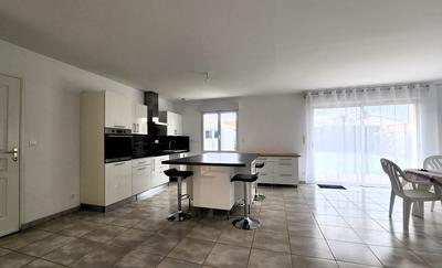 Maison - 101 m² - 5 pièces