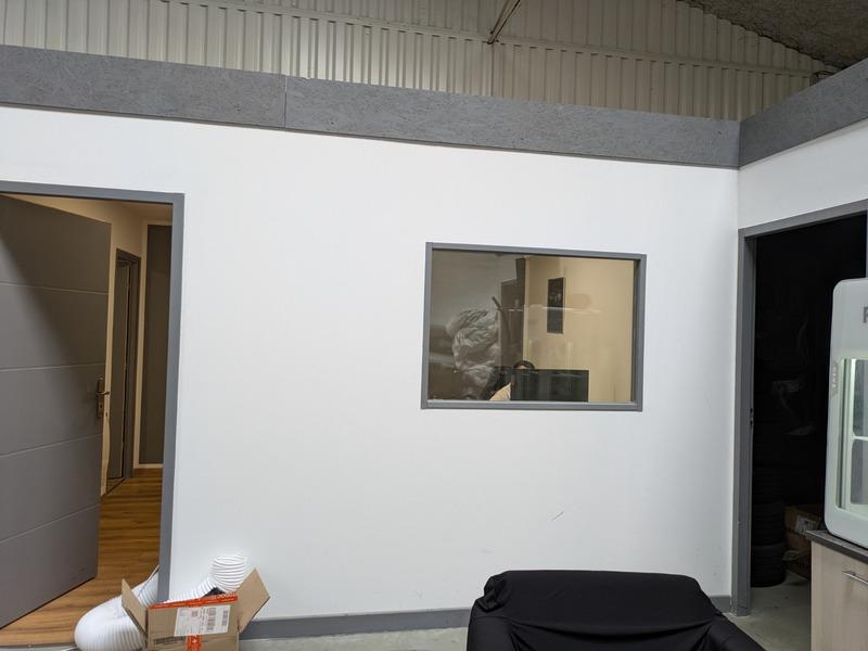 Bureau - 610 m² - 3 pièces