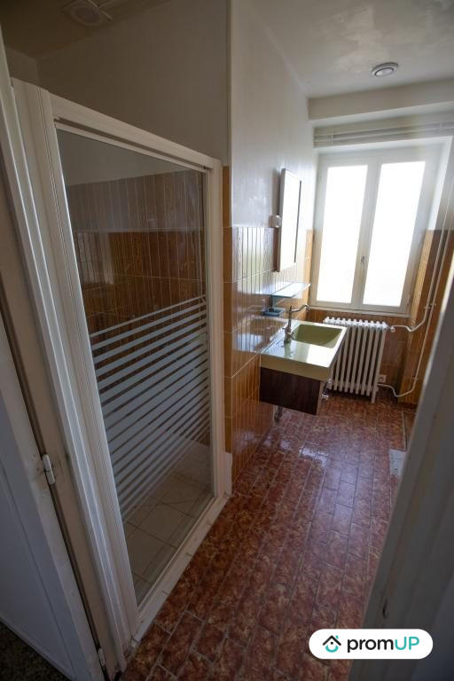 Maison - 198 m² - 11 pièces