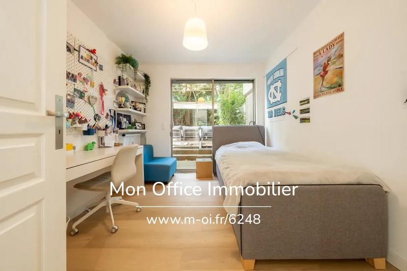 Appartement - 136 m² - 5 pièces