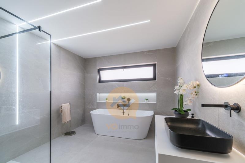 Maison contemporaine - 161 m² - 6 pièces