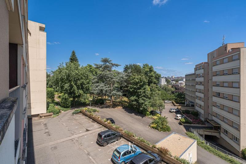 Appartement - 153 m² - 7 pièces