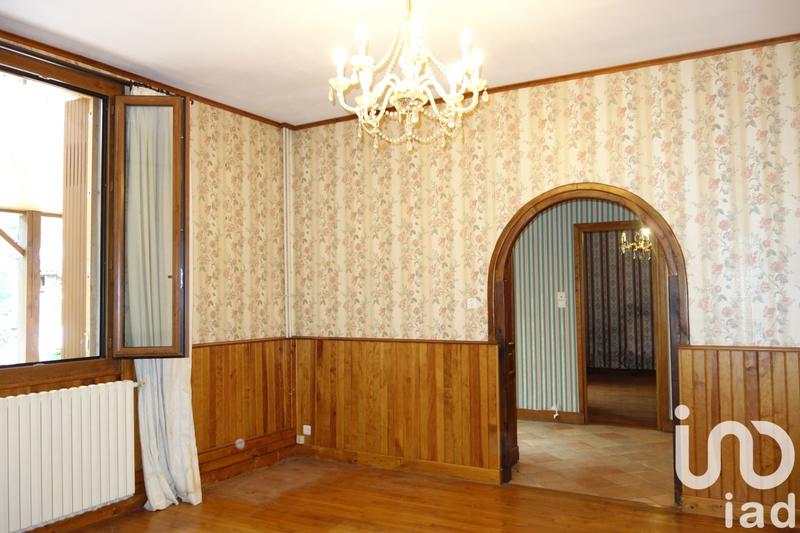 Maison - 220 m² - 6 pièces