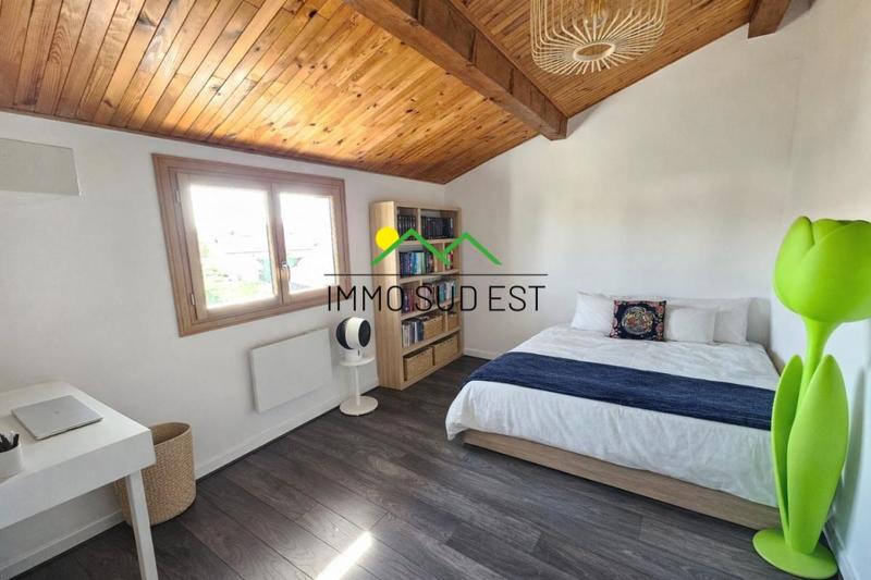 Maison traditionnelle - 168 m² - 7 pièces