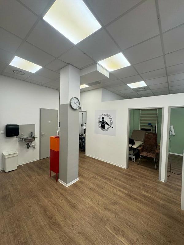 Local commercial - 140 m²