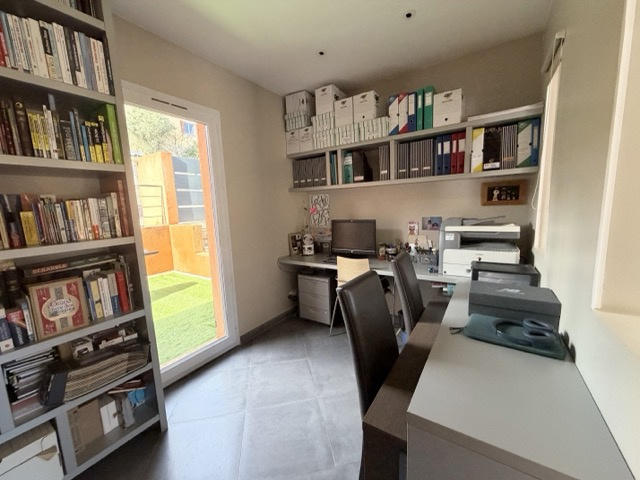 Maison - 176 m² - 6 pièces