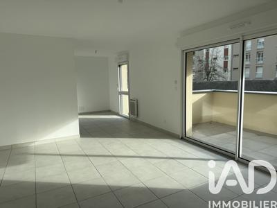 Appartement - 75 m² - 3 pièces