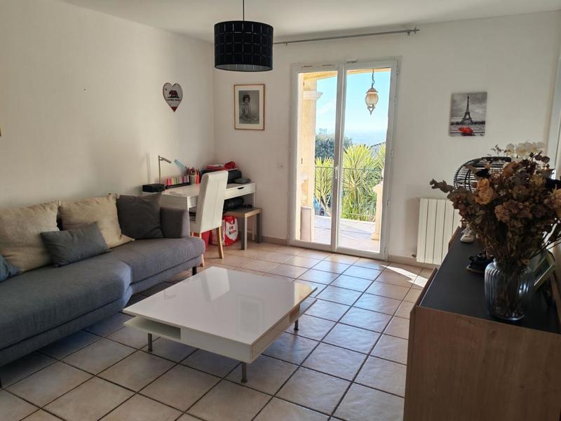 Maison - 253 m² - 8 pièces