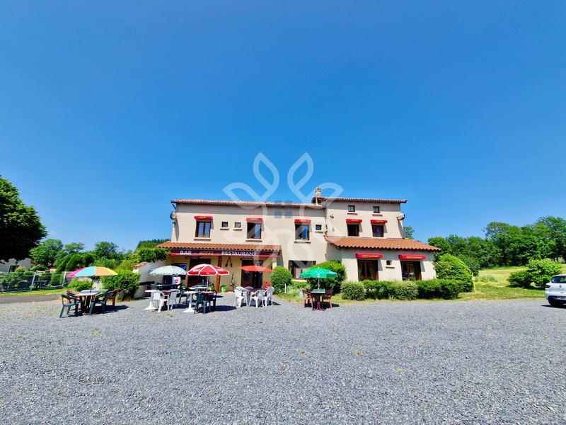 Propriété - 499 m² - 12 pièces