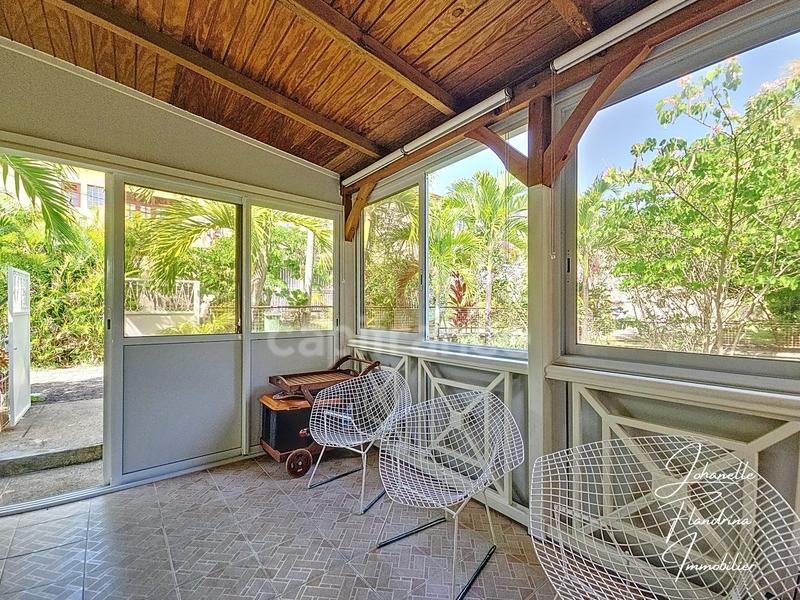 Maison - 184 m² - 9 pièces