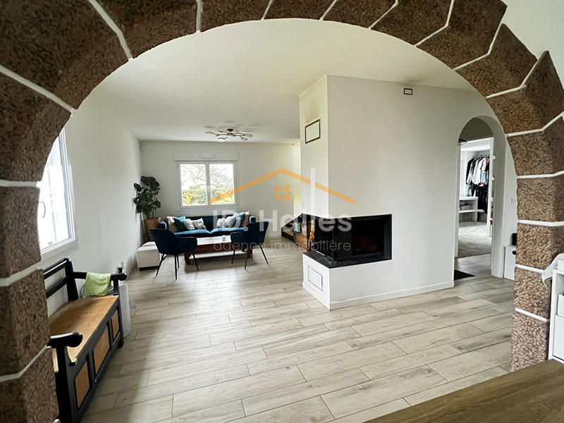 Maison - 168 m² - 6 pièces