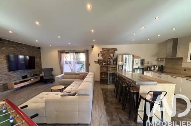 Maison - 147 m² - 7 pièces