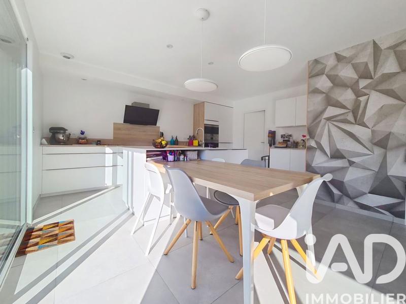 Maison - 160 m² - 7 pièces