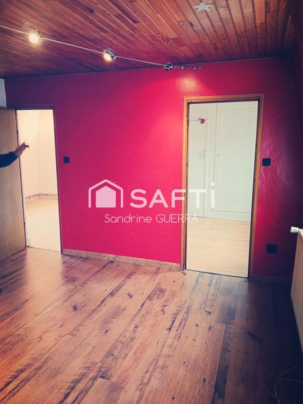 Maison - 215 m² - 8 pièces