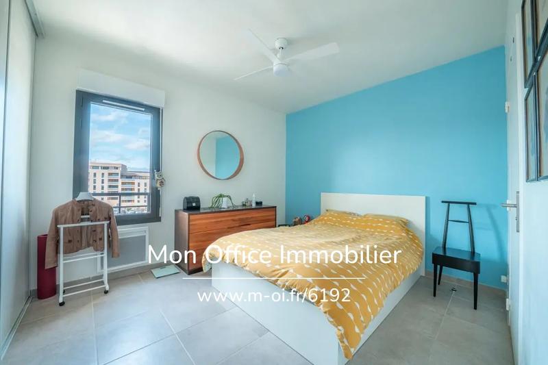 Appartement - 94 m² - 4 pièces