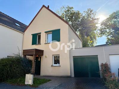 Maison - 102 m² - 5 pièces