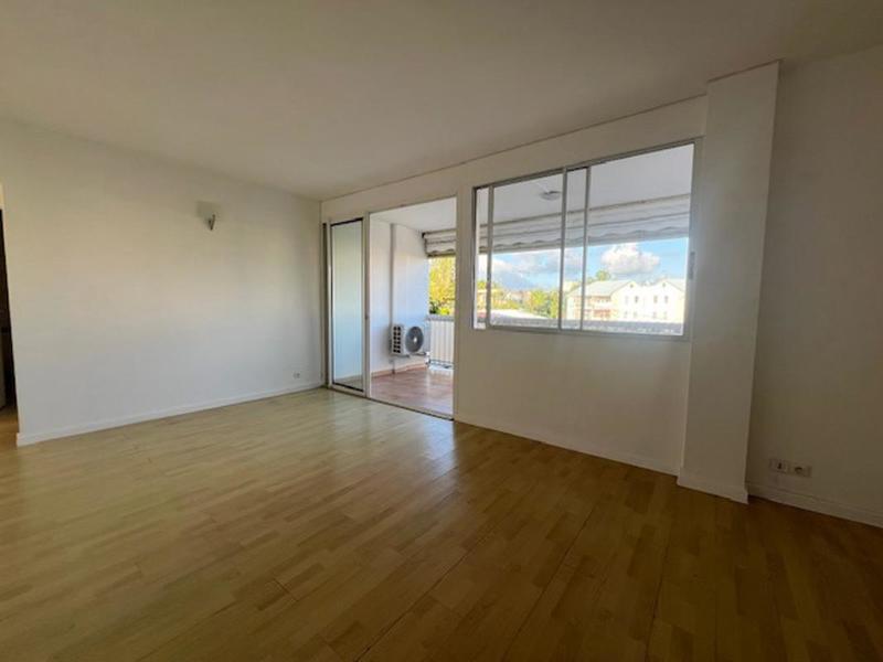 Appartement - 65 m² - 4 pièces