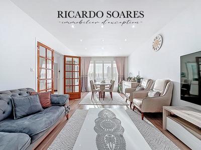 Maison - 204 m² - 8 pièces