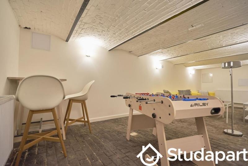 Chambre - 13 m² - 1 pièce