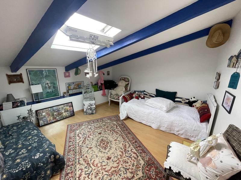 Maison - 99 m² - 4 pièces