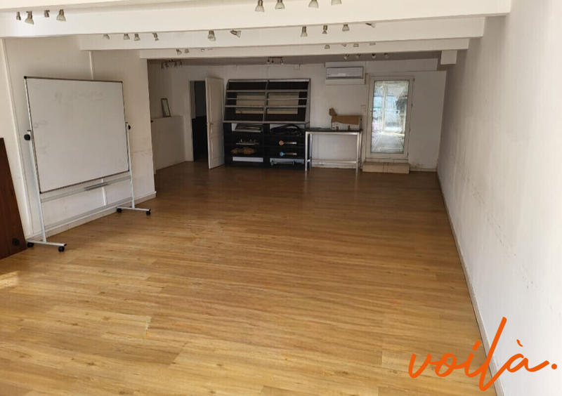 Immeuble - 74 m² - 5 pièces