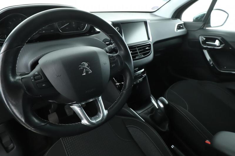 Peugeot 208 1.2 PureTech Allure 5p 110 ch