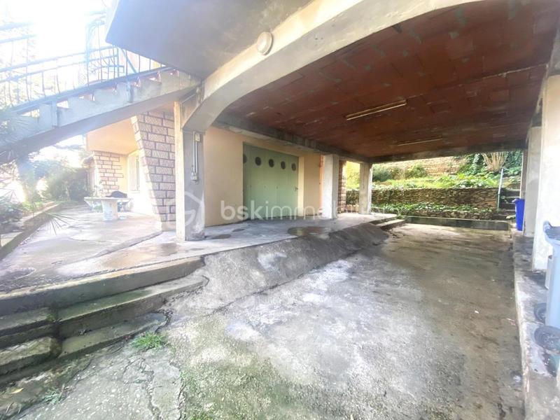 Maison - 140 m² - 5 pièces