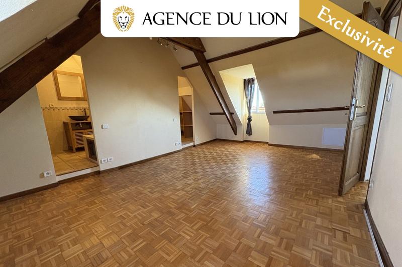 Maison - 240 m² - 10 pièces