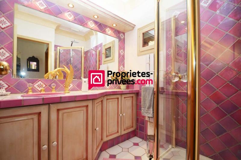 Maison - 190 m² - 7 pièces