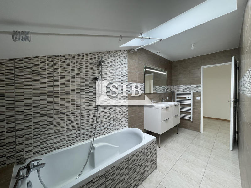 Maison - 108 m² - 5 pièces