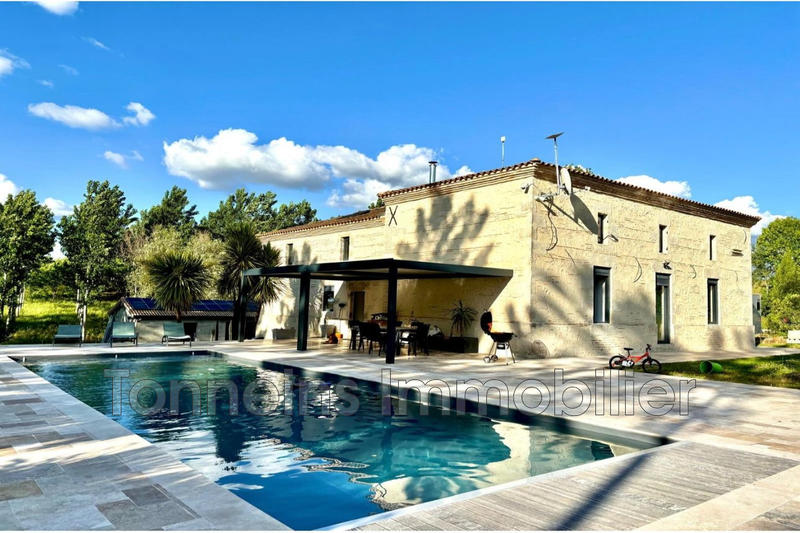 Maison - 329 m² - 10 pièces