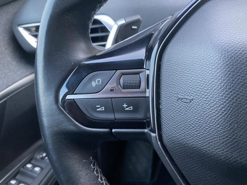 Peugeot 3008 II Puretech 130 s&amp;S Eat8 Allure Business