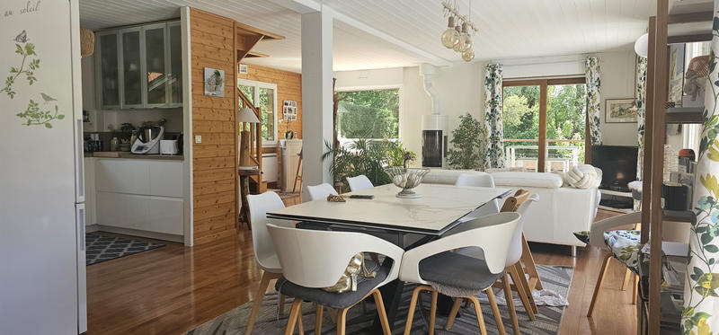 Maison - 146 m² - 6 pièces