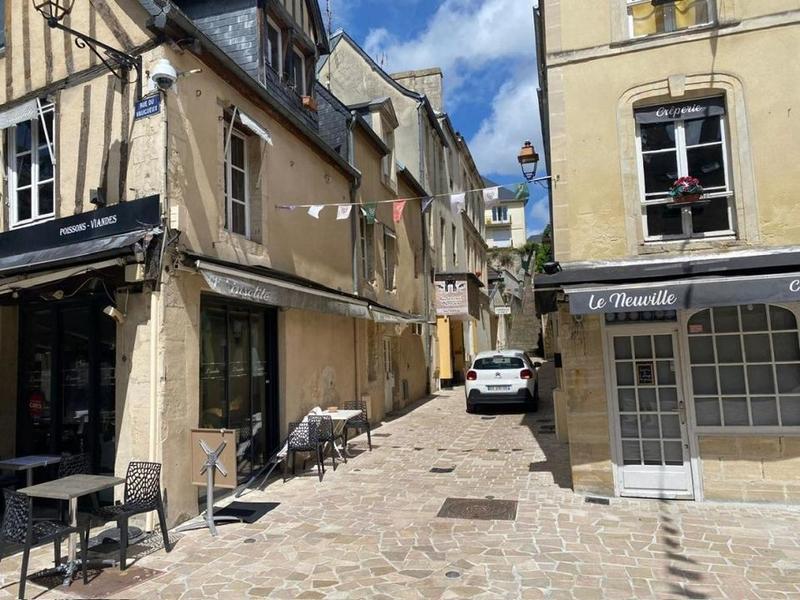 Immeuble - 301 m² - 10 pièces