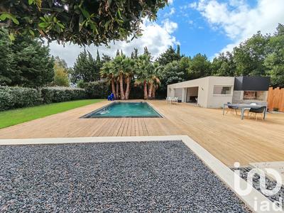 Maison - 225 m² - 5 pièces