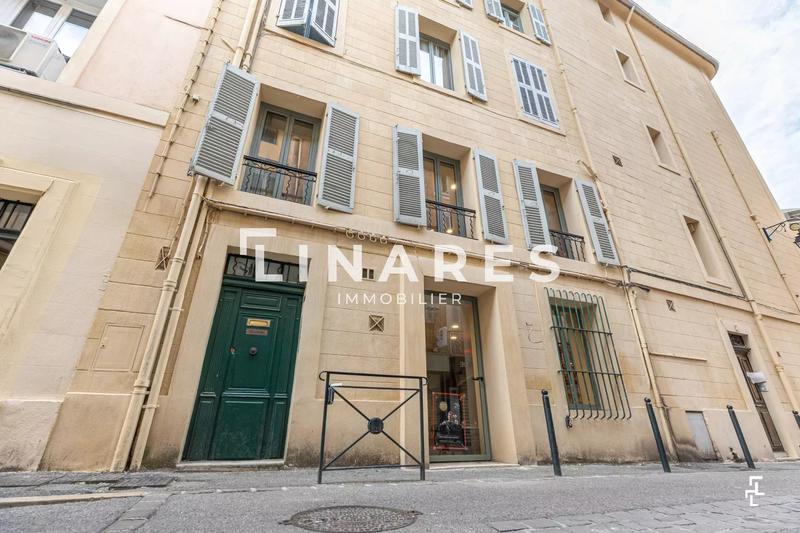 Immeuble - 136 m² - 7 pièces