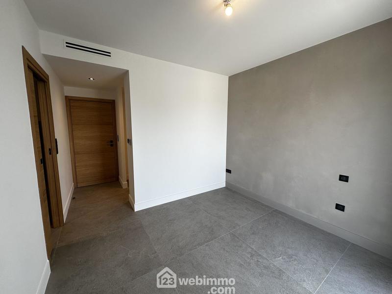 Appartement - 132 m² - 4 pièces