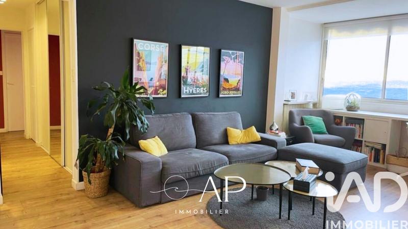 Appartement - 84 m² - 3 pièces