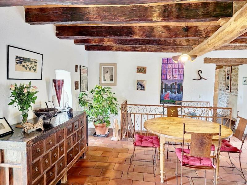 Maison - 225 m² - 9 pièces