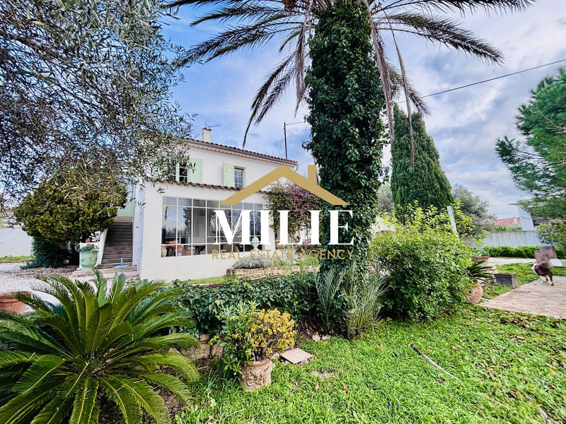 Maison ancienne - 196 m² - 5 pièces