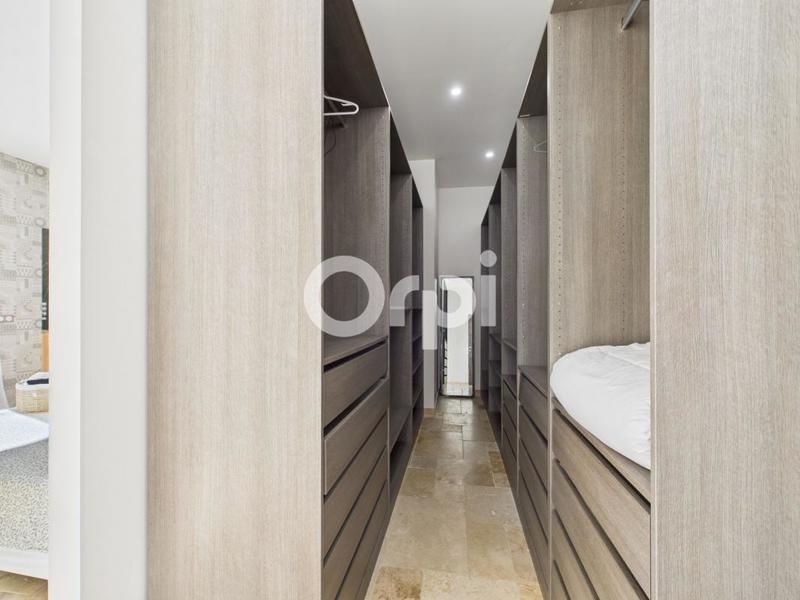 Maison - 180 m² - 5 pièces