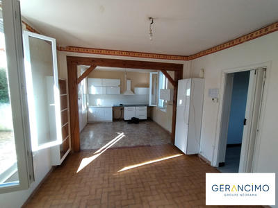 Maison - 80 m² - 4 pièces