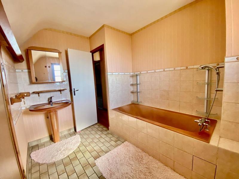 Maison - 98 m² - 4 pièces