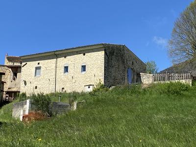 Maison - 132 m² - 8 pièces