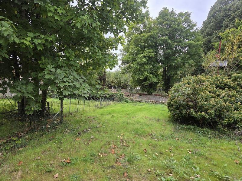 Maison - 400 m² - 21 pièces