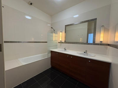 Appartement - 60 m² - 2 pièces