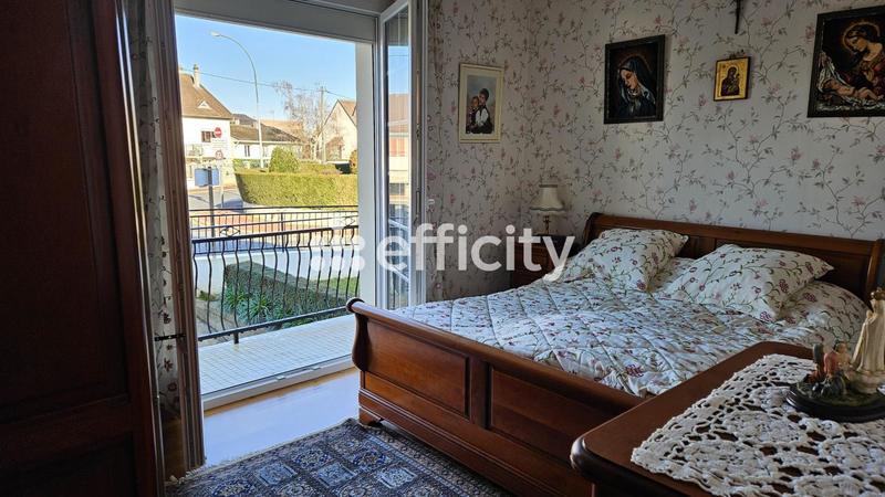 Maison - 166 m² - 7 pièces