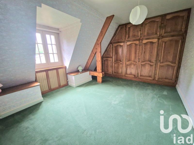 Maison - 242 m² - 9 pièces