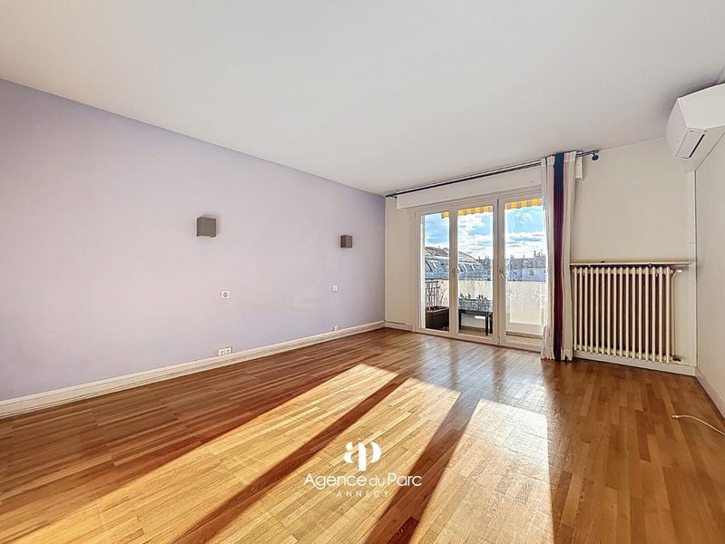 Appartement - 96 m² - 4 pièces